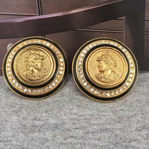 Vtg Signed CRAFT COIN Soldier Cameo EARRINGS